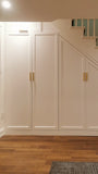 Every home can use more storage. Fortunately, the often-neglected space beneath a staircase provides an ideal spot for that. From coat closet, kitchen pantry, home office to bookshelves. The options are virtually endless.