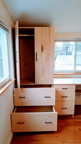 Versatile home office that double as gorgeous guest room  With space becoming an absolute premium in modern homes, the decision to combine the guestroom with the home office is indeed a smart one. Whether you have a guest bedroom that is rarely used or a home office with some additional space, utilizing a single room in more ways than one requires is the way to go.
